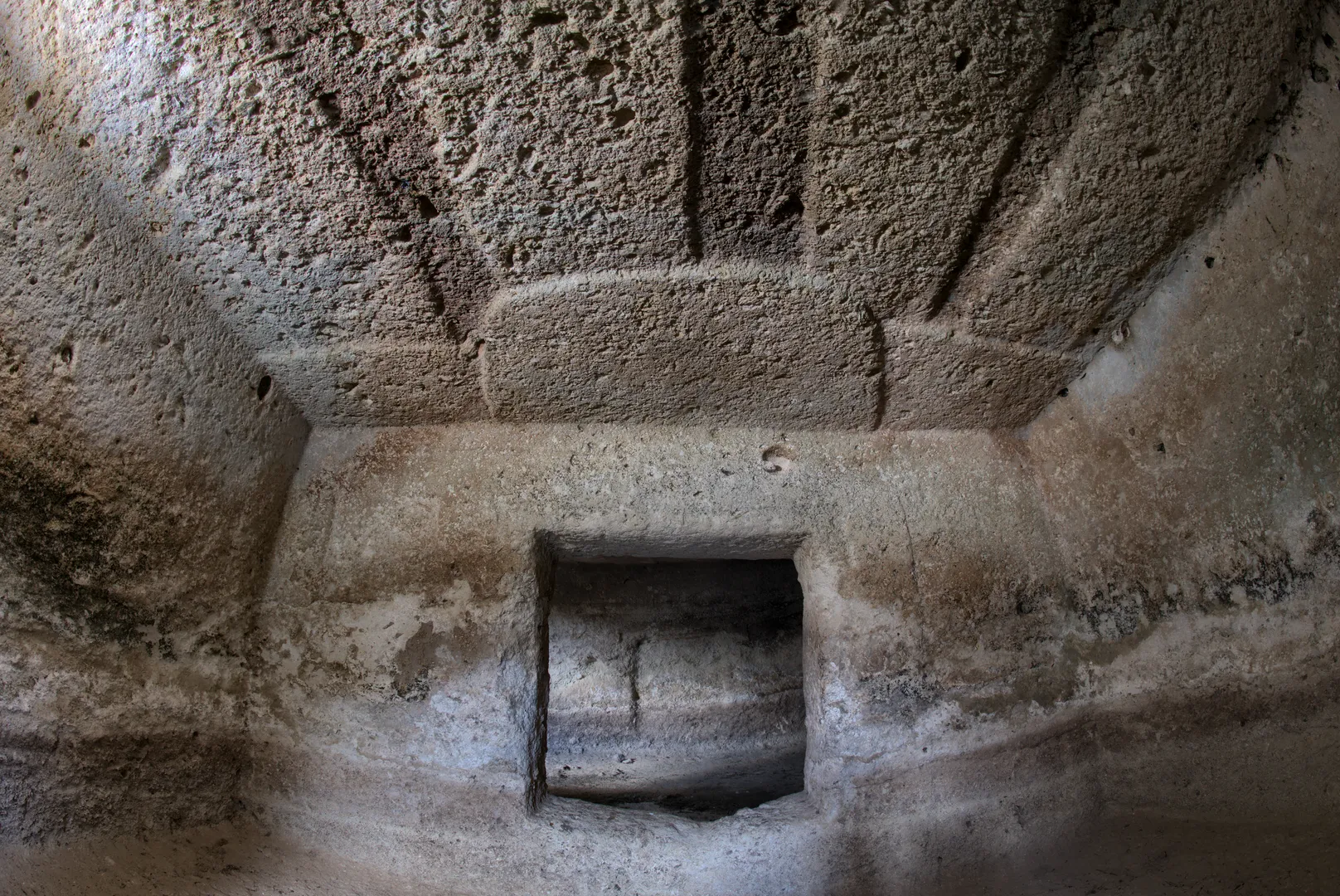 Domus de janas della Roccia dell'Elefante - 1