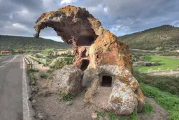 Necropoli di Li Muri - Circoli megalitici